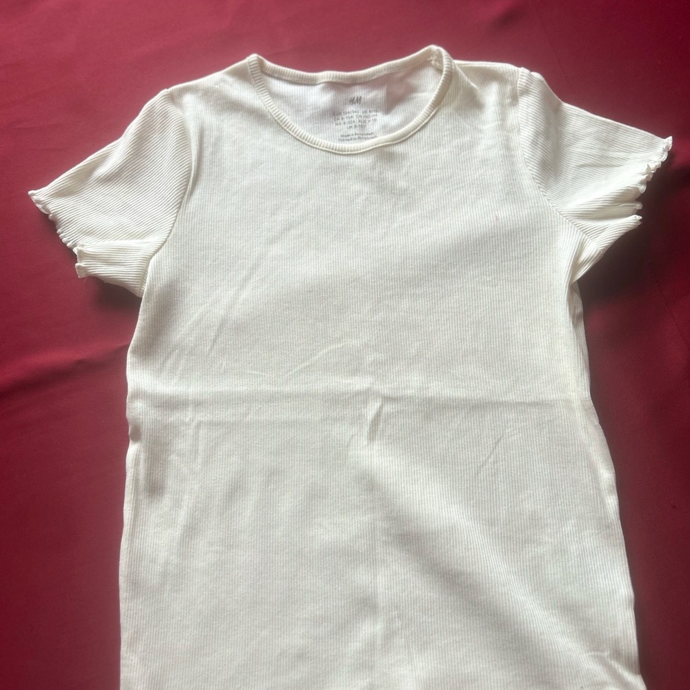 H&M Cream Ribbed Tee - Picture 2 of 2